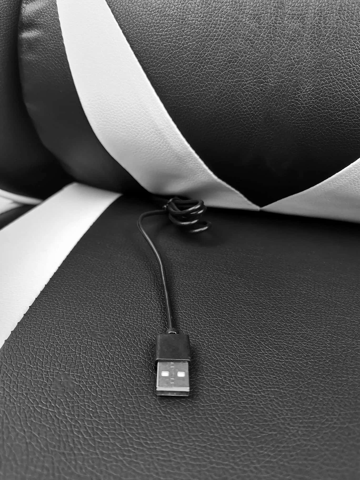 Fotel gamingowy biały czarny krzesło gamingowe z masażem SPORT kg108 – miniatura 7